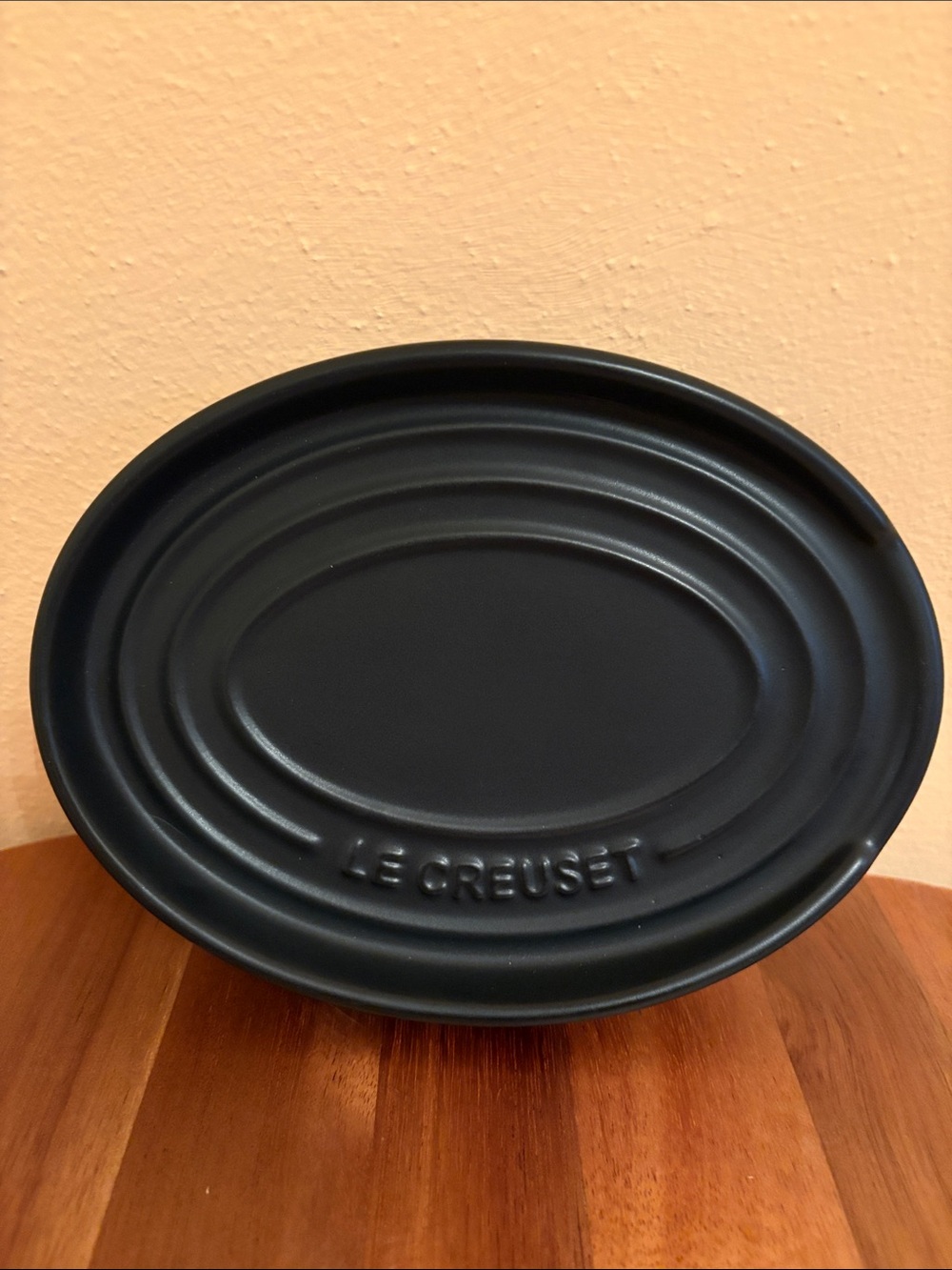 Le Creuset Oval Spoon Rest, Matte black